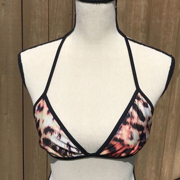 Wildfox NWT Cheetah Animal Print Reversible Bikini Top Women's Size Medium - Picture 1 of 5